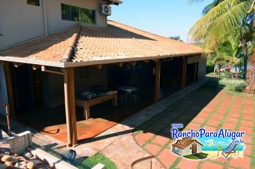 Recanto do Sabiá - Vista da Piscina para Área Gourmet