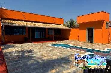 Rancho Classe A - Piscina ao Lado da Varanda