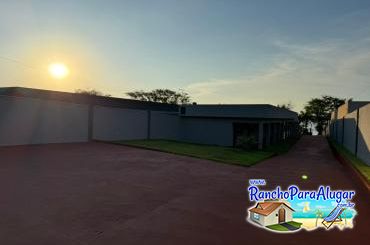 Rancho Top 10 - Estacionamento Interno