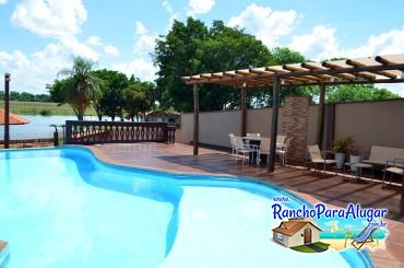 Rancho Imperador - Pergolado ao Lado da Piscina