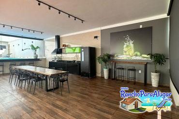 Rancho Talismã - Área de Churrasco ao Lado da Piscina