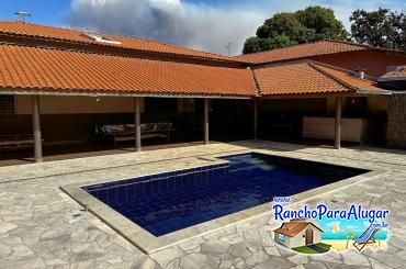 Rancho Ribeiro - Vista da Piscina para a Varanda