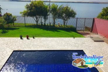 Rancho Ribeiro - Vista da Piscina para o Rio