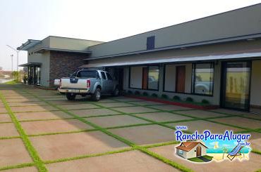 Rancho Meirival 6 - Estacionamento Interno