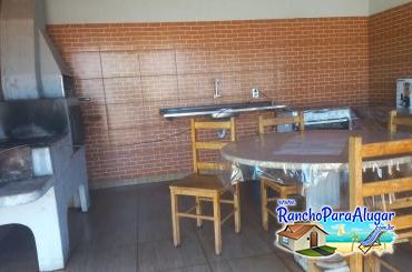 Rancho Vô Mário - Cozinha e Área de Churrasco
