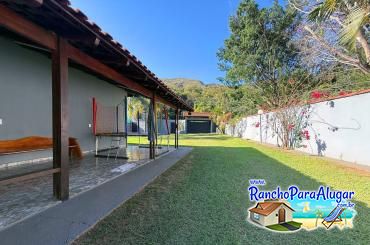 Rancho Só Encanto - Varanda ao Lado da Casa