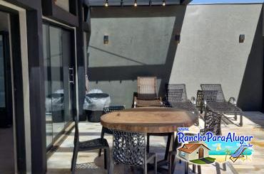 Rancho Camarote - Mesinha ao Lado da Piscina