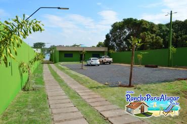 Rancho El Shaddai - Estacionamento Interno