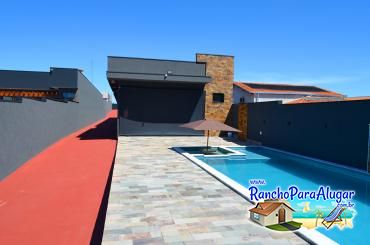 Rancho Gold - Vista da Piscina para a Área Gourmet