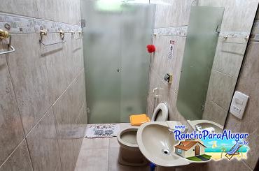 Rancho Pingo de Dó - Interior dos Banheiros