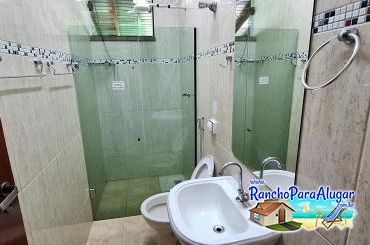 Rancho Pingo de Dó - Interior dos Banheiros