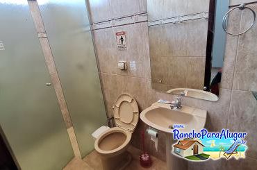 Rancho Pingo de Dó - Interior dos Banheiros
