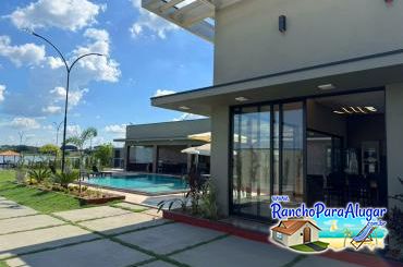 Rancho Meirival 7 - Piscina ao Lado da Varanda