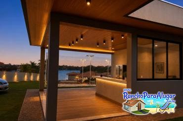 Rancho Js - Cozinha de Apoio Entre as Suítes e a Quadra