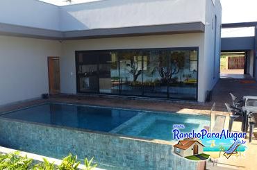 Rancho Flamboyant - Piscina com Borda Infinita