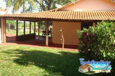 Rancho do Peixe - Pacu - Estacionamento Interno