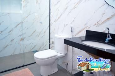 Rancho Oliveira - Interior dos Banheiros